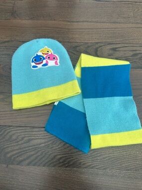 Baby Shark Hat & Scarf